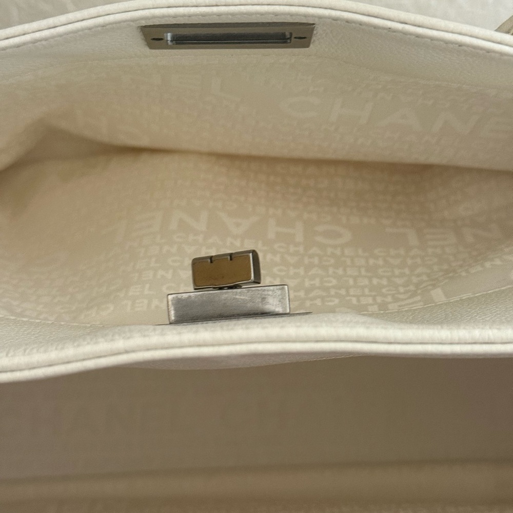 CHANEL 2.55 Off White Cerf Executive Caviar Leather Handbag-Large Tote - Picture 10 of 15